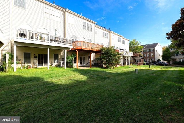 26139 KENNYWOOD SQ, Chantilly, VA 20152