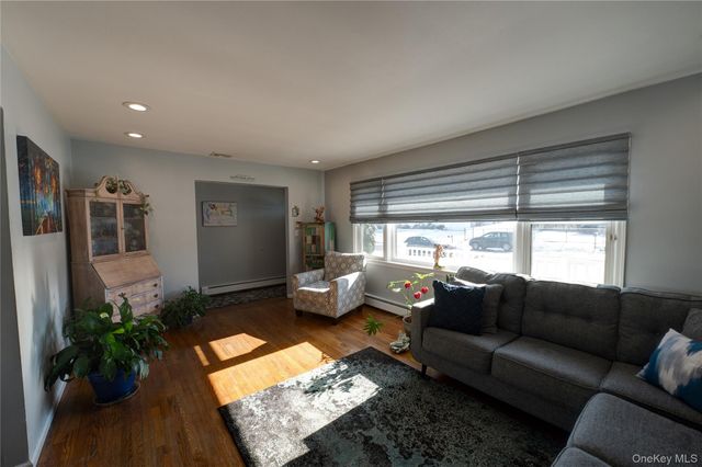 221 Young Street, West Babylon, NY 11704