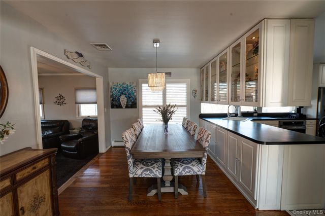 221 Young Street, West Babylon, NY 11704