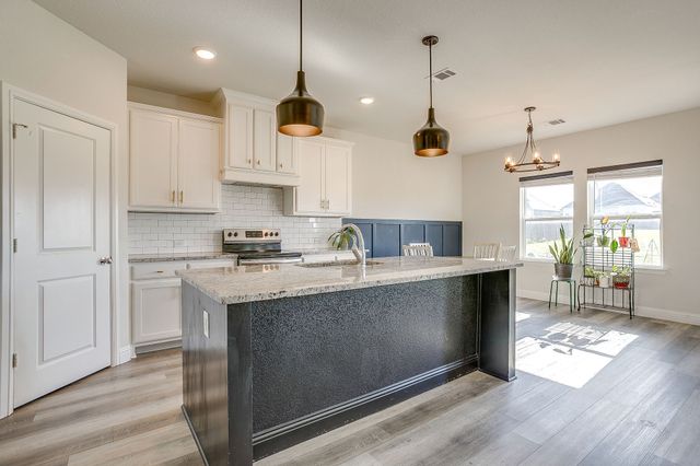 108 Treys Way, Godley, TX 76044