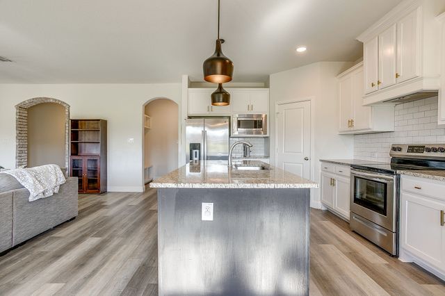 108 Treys Way, Godley, TX 76044