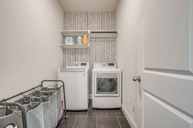 108 Treys Way, Godley, TX 76044
