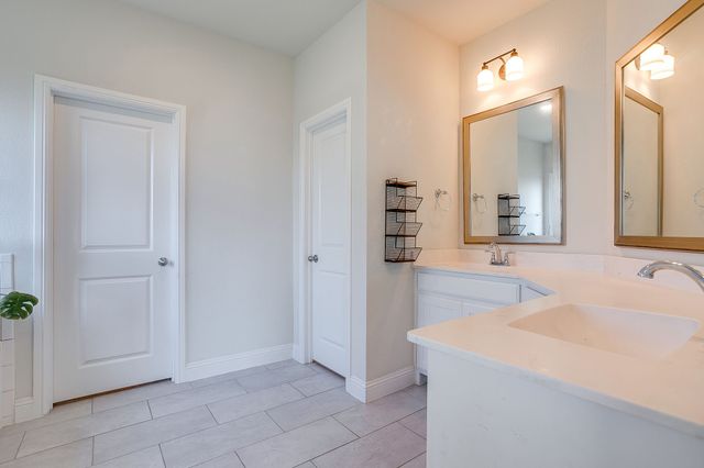 108 Treys Way, Godley, TX 76044