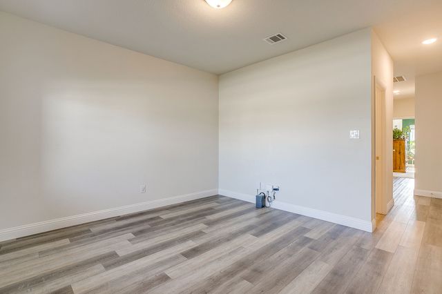108 Treys Way, Godley, TX 76044