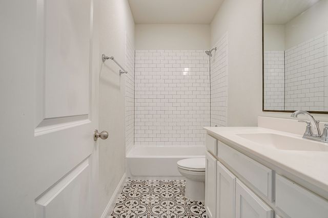 108 Treys Way, Godley, TX 76044