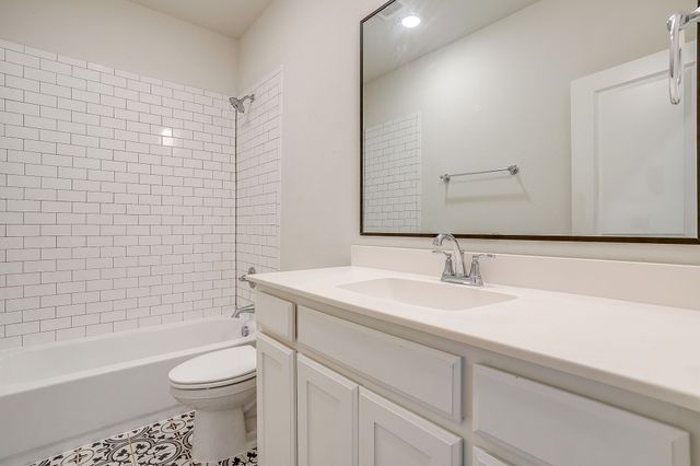 108 Treys Way, Godley, TX 76044