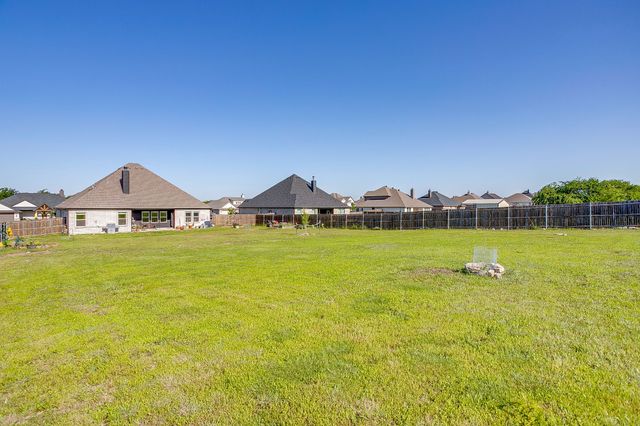 108 Treys Way, Godley, TX 76044