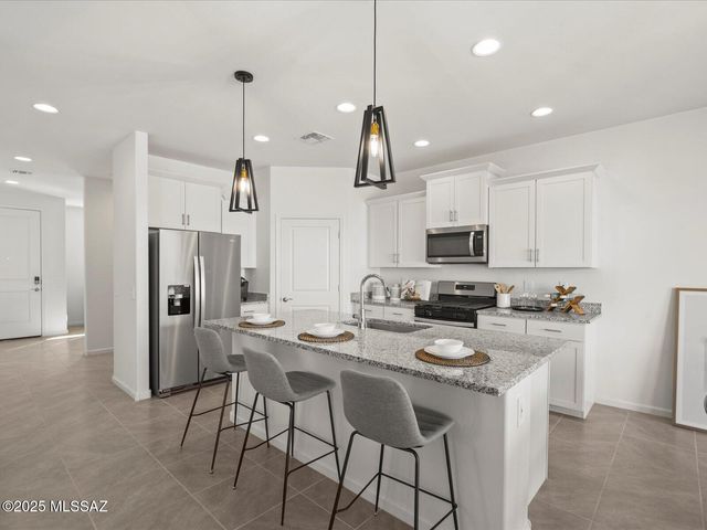 6726 W Cold Stream Court, Tucson, AZ 85757