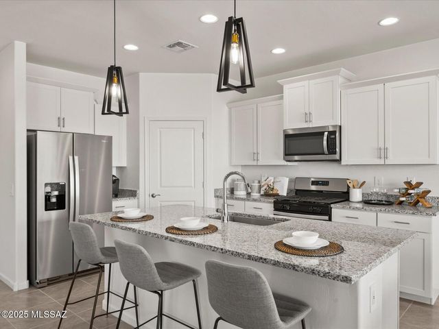 6726 W Cold Stream Court, Tucson, AZ 85757