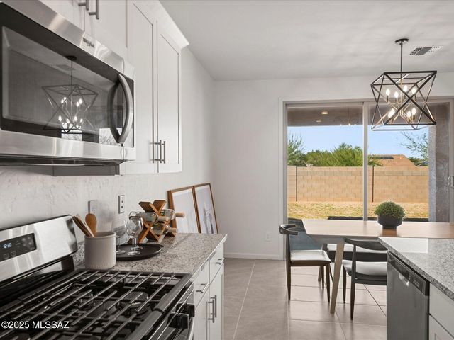 6726 W Cold Stream Court, Tucson, AZ 85757