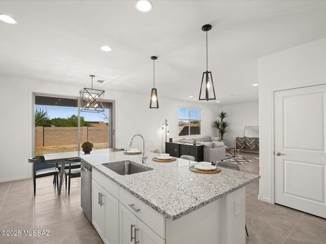 6726 W Cold Stream Court, Tucson, AZ 85757