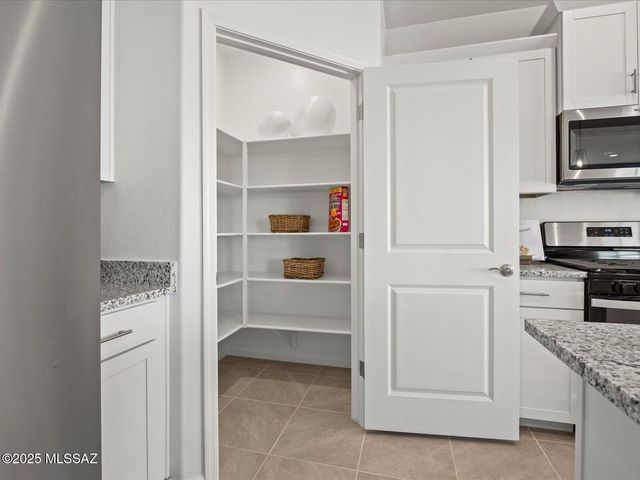 6726 W Cold Stream Court, Tucson, AZ 85757