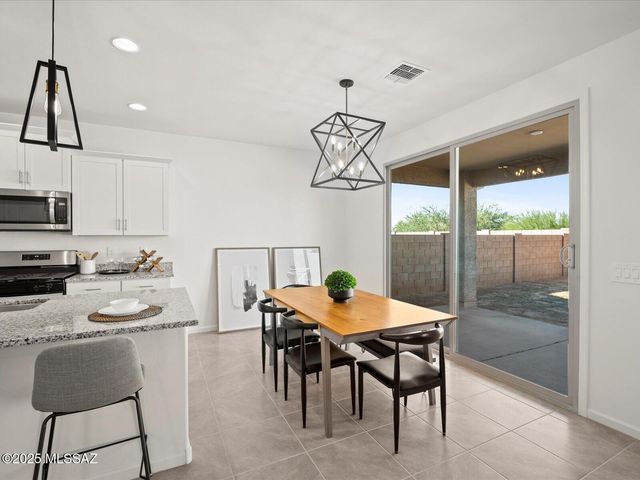 6726 W Cold Stream Court, Tucson, AZ 85757