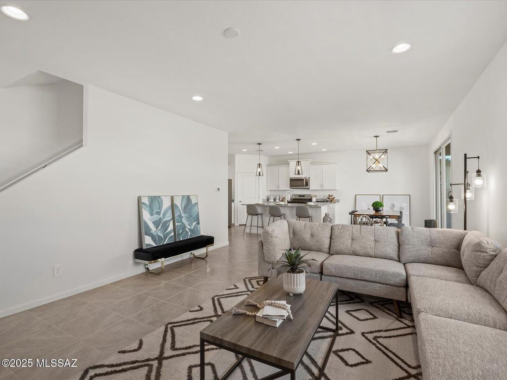 6726 W Cold Stream Court, Tucson, AZ 85757