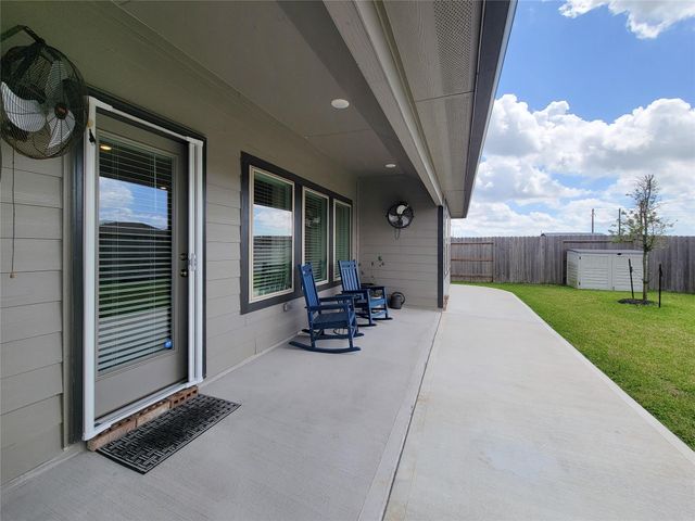 9319 Pavonia Fawn Drive, Baytown, TX 77521