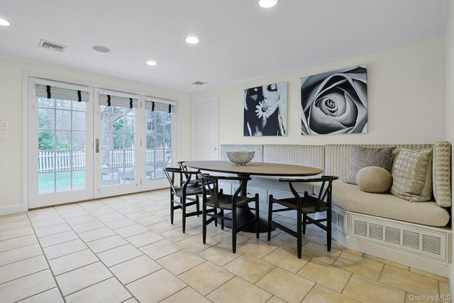 250 Mamaroneck Road, Scarsdale, NY 10583