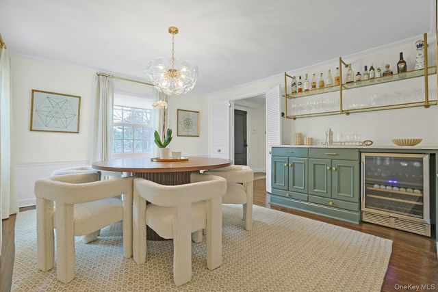 250 Mamaroneck Road, Scarsdale, NY 10583