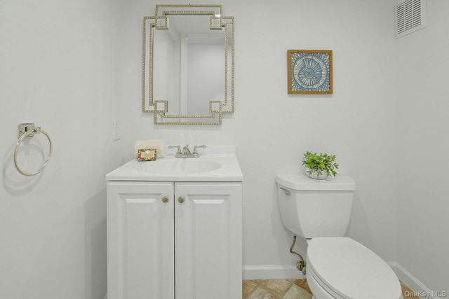 250 Mamaroneck Road, Scarsdale, NY 10583