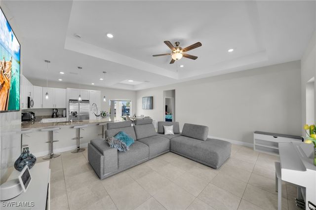 405 NW 10th ST, Cape Coral, FL 33993