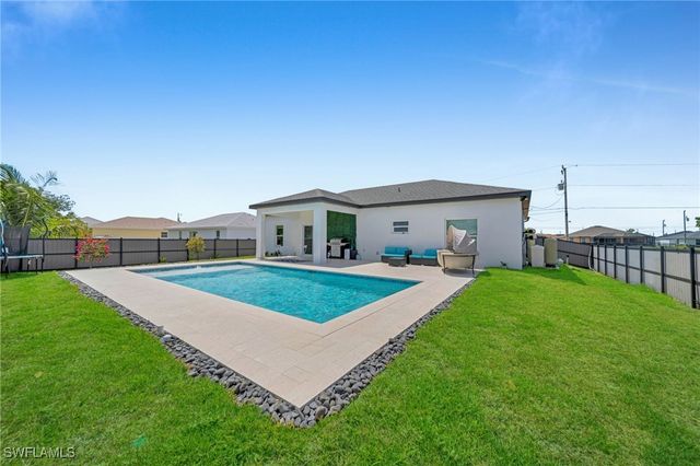 405 NW 10th ST, Cape Coral, FL 33993