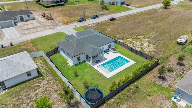 405 NW 10th ST, Cape Coral, FL 33993