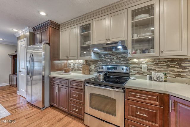 15 Madison Court, Johnson City, TN 37601