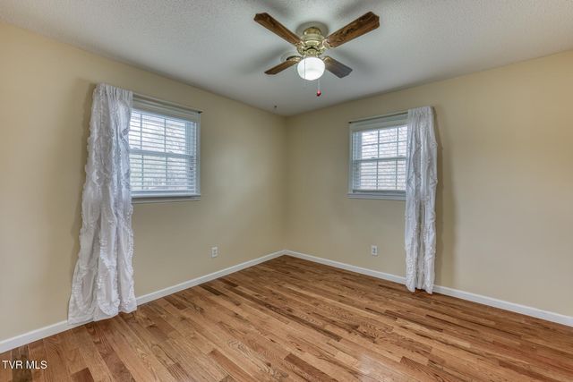 15 Madison Court, Johnson City, TN 37601