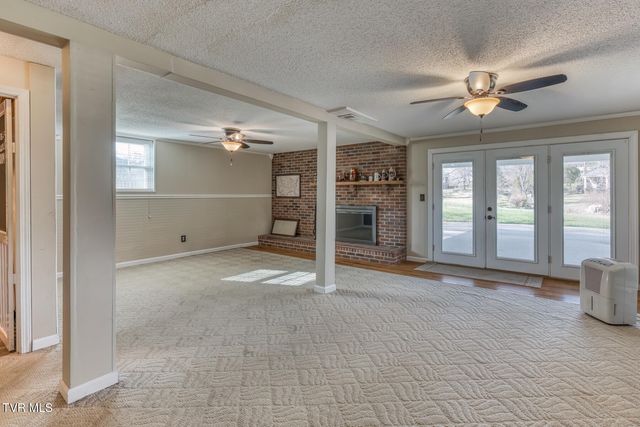 15 Madison Court, Johnson City, TN 37601