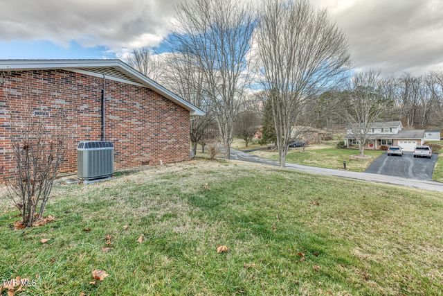 15 Madison Court, Johnson City, TN 37601