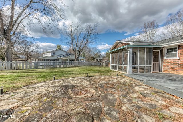 15 Madison Court, Johnson City, TN 37601