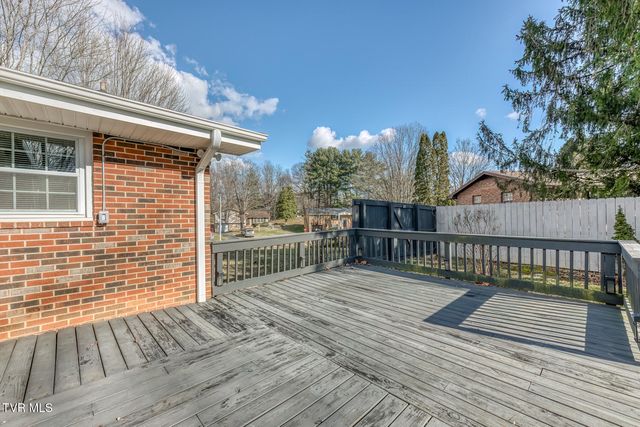 15 Madison Court, Johnson City, TN 37601