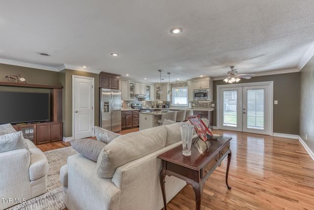 15 Madison Court, Johnson City, TN 37601