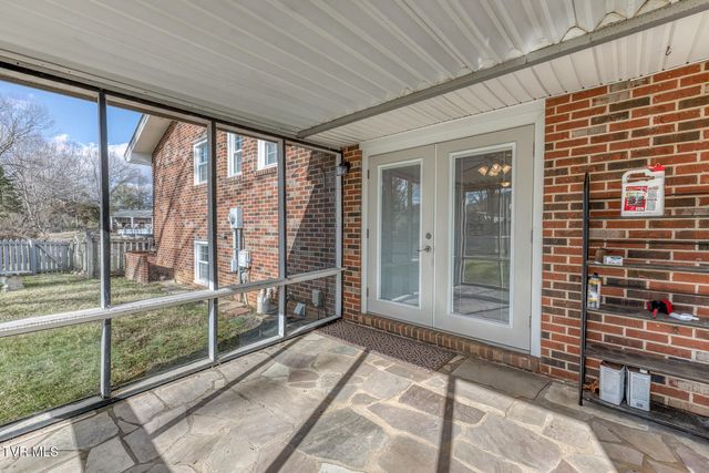 15 Madison Court, Johnson City, TN 37601