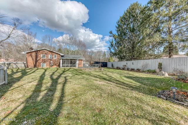 15 Madison Court, Johnson City, TN 37601