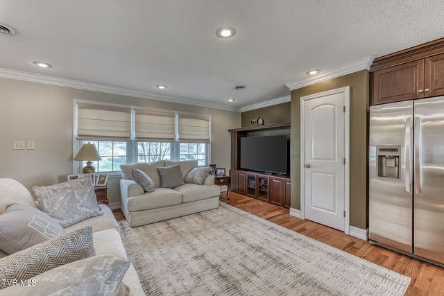 15 Madison Court, Johnson City, TN 37601