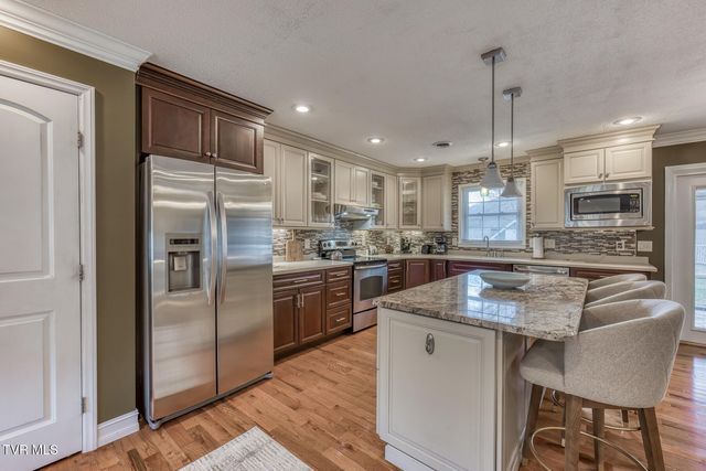 15 Madison Court, Johnson City, TN 37601