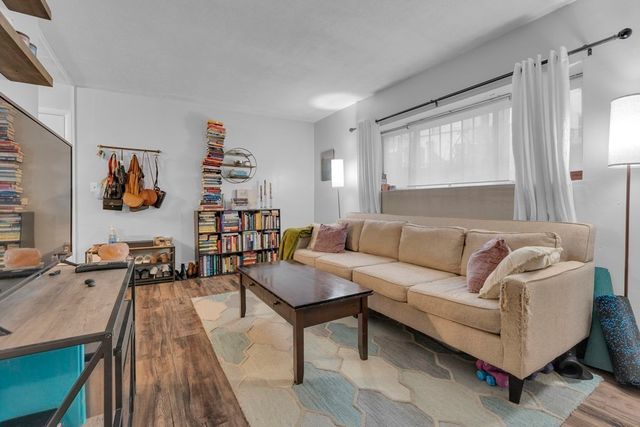 10 Scottfield Rd 2, Boston, MA 02134