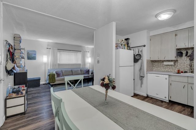 10 Scottfield Rd 2, Boston, MA 02134