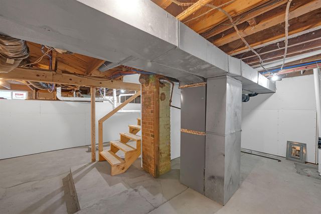 1106 N Grove Ave, Wichita, KS 67214