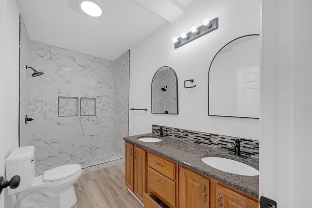 1106 N Grove Ave, Wichita, KS 67214