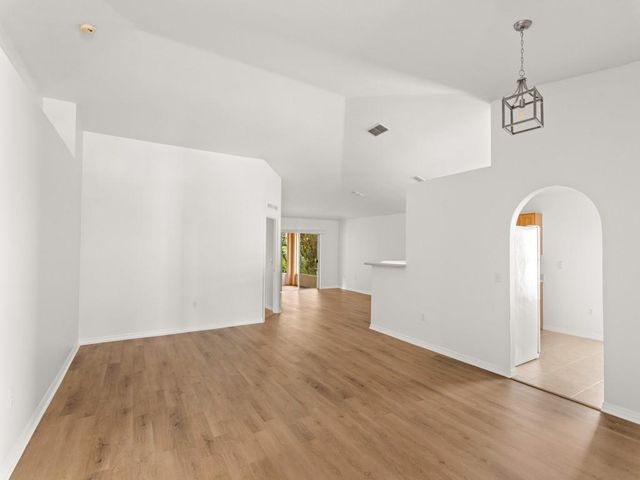 152 Morgan Circle, Sebastian, FL 32958