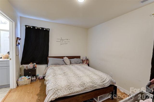 419 N Academy Street, Mooresville, NC 28115