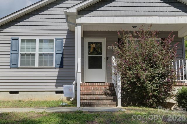 419 N Academy Street, Mooresville, NC 28115