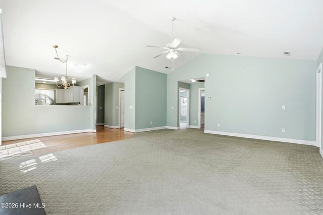 4985 Glen Cove Drive SE, Southport, NC 28461