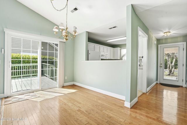 4985 Glen Cove Drive SE, Southport, NC 28461