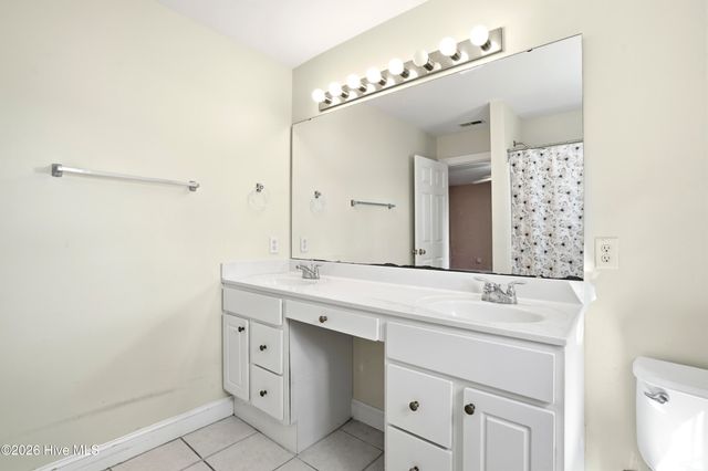 4985 Glen Cove Drive SE, Southport, NC 28461