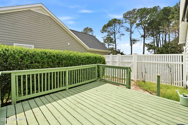 4985 Glen Cove Drive SE, Southport, NC 28461