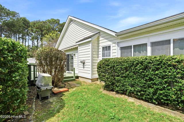 4985 Glen Cove Drive SE, Southport, NC 28461