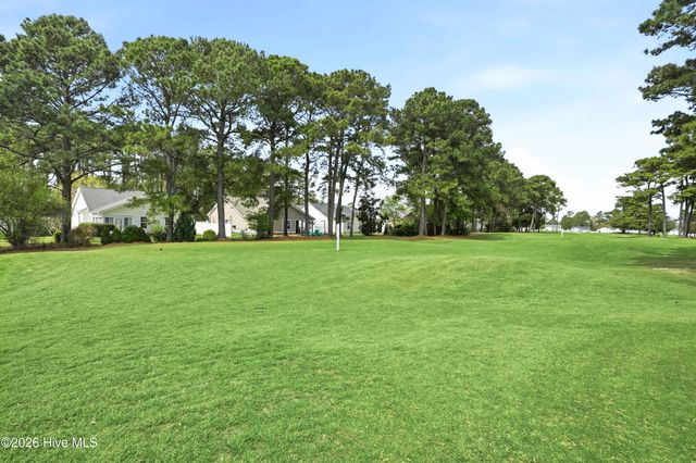 4985 Glen Cove Drive SE, Southport, NC 28461