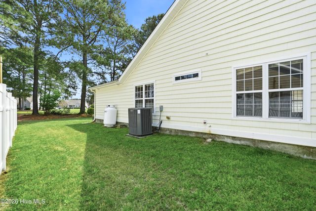 4985 Glen Cove Drive SE, Southport, NC 28461